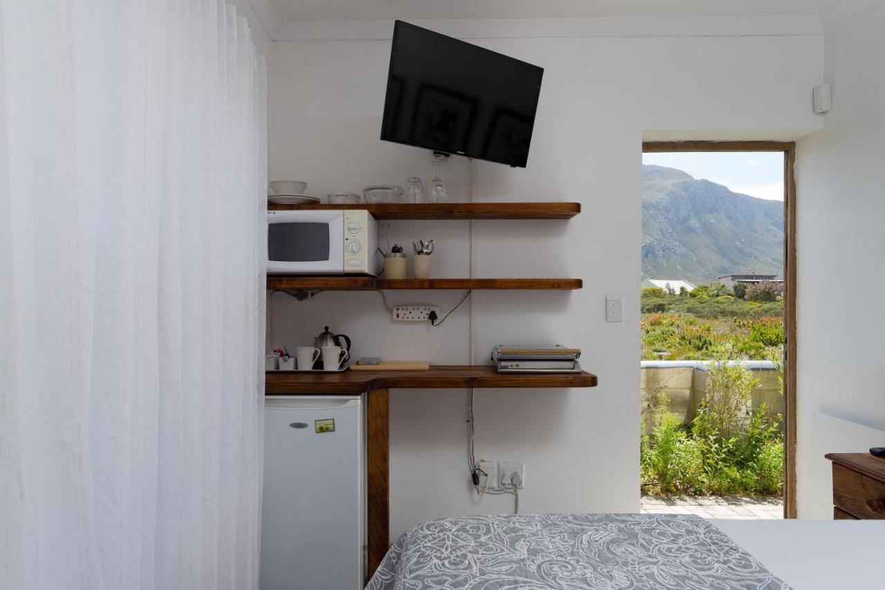 Stay At Friends Economic Rooms Malkopvlei Exterior foto