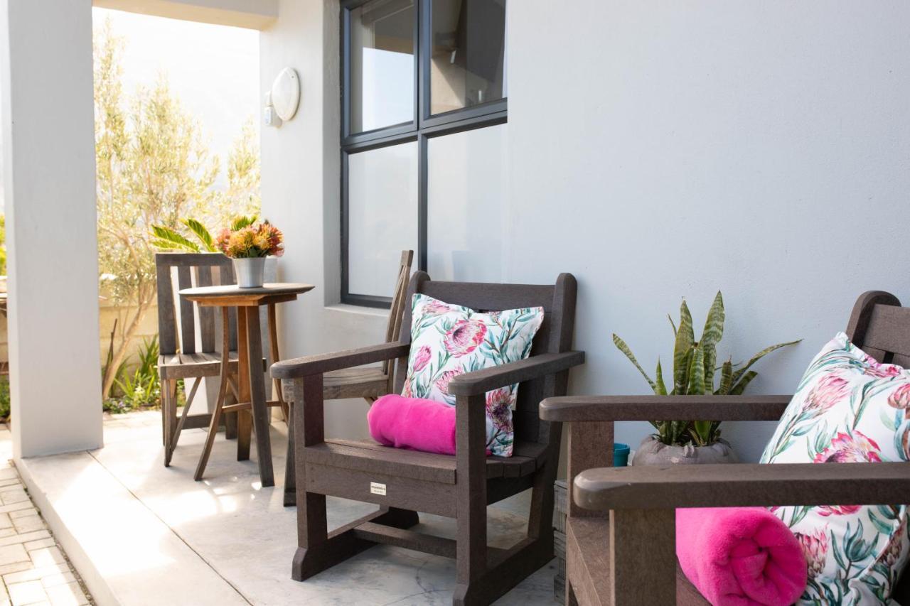Stay At Friends Economic Rooms Malkopvlei Exterior foto